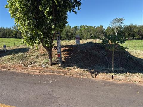 Terreno para venda no Parque Residencial Viena III em Umuarama com 160,65m² por R$ 56.000,00