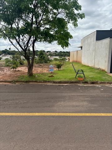 Terreno para venda no Jardim Aeroporto em Umuarama com 214,23m² por R$ 75.000,00