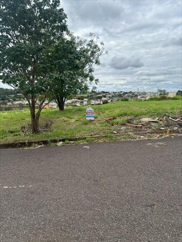 Terreno para venda no Jardim Aeroporto em Umuarama com 214,23m² por