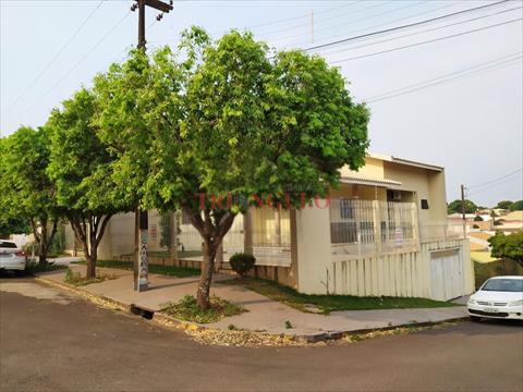 Casa para venda no Jardim Global em Umuarama com 203,35m² por R$ 560.000,00