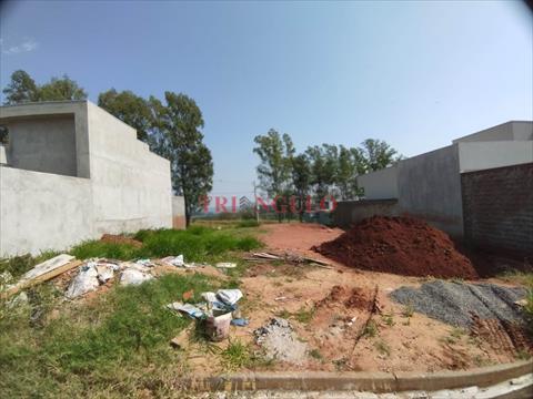 Terreno para venda no Jardim das Cerejeiras em Umuarama com 126m² por R$ 50.000,00