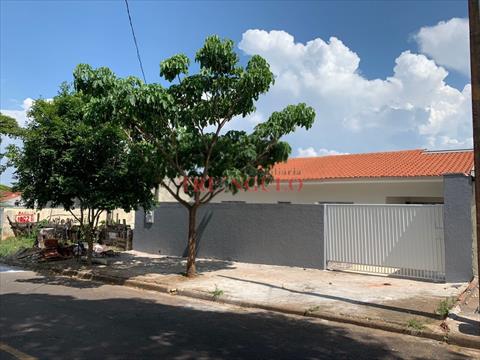 Casa para venda no Jardim Paraiso em Umuarama com 360m² por R$ 400.000,00