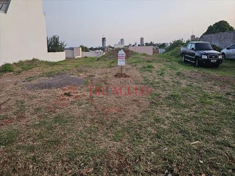 Terreno para venda no Jardim Laguna em Umuarama com 401,5m² por R$ 220.000,00