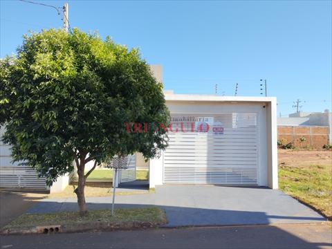 Casa para venda no Parque Estância II em Umuarama com 197,24m² por R$ 500.000,00