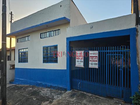 Casa para venda no Conjunto Residencial Corrego Longe em Umuarama com 264m² por R$ 300.000,00