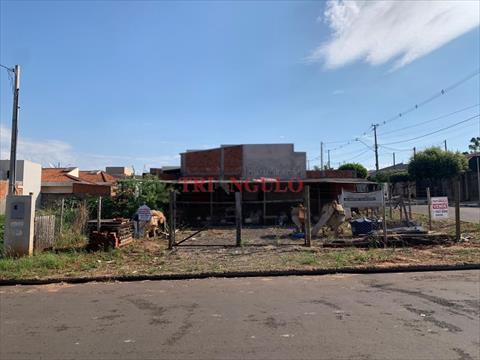Terreno para venda no Parque Residencial Italia em Umuarama com 184,1m² por R$ 75.000,00