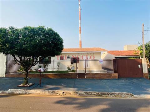 Casa para venda no Jardim Primavera em Umuarama com 420m² por R$ 480.000,00