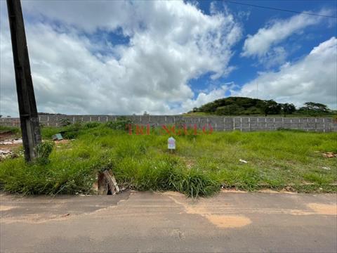 Terreno para venda no Parque Irani em Umuarama com 250m² por R$ 37.500,00