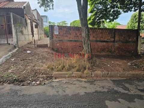 Terreno para venda no Jardim Panorama em Umuarama com 360m² por R$ 140.000,00