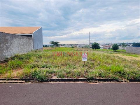 Terreno para venda no Jardim Aeroporto II em Umuarama com 204,98m² por R$ 70.000,00