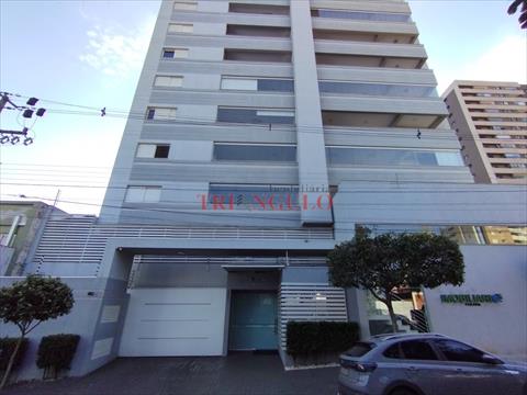 Apartamento para locacao no Zona I em Umuarama com 0m² por R$ 3.500,00
