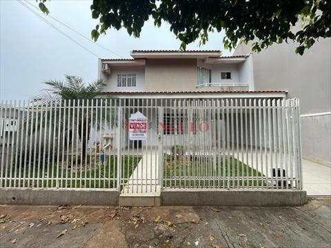 Sobrado para venda no Zona VII em Umuarama com 519,6m² por R$ 1.100.000,00