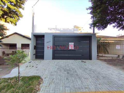 Casa Residencial para locacao no Zona III em Umuarama com 0m² por R$ 3.500,00