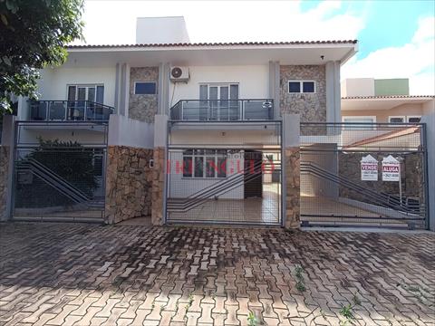 Casa Residencial para locacao no Jardim dos Principes em Umuarama com 450m² por R$ 5.000,00