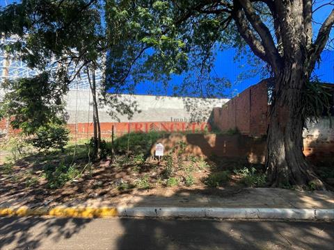 Terreno para venda no Parque das Laranjeiras em Umuarama com 181,5m² por R$ 47.000,00