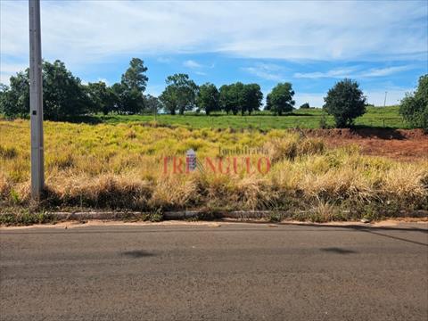 Terreno para venda no Jardim Pimentel II em Umuarama com 453,18m² por R$ 90.636,00