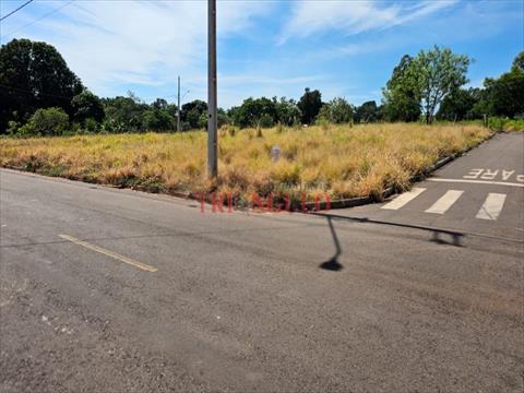 Terreno para venda no Jardim Pimentel II em Umuarama com 270,57m² por R$ 54.114,00