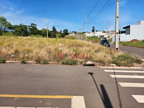 Terreno para venda no Jardim Pimentel II em Umuarama com 270,57m² por R$ 54.114,00