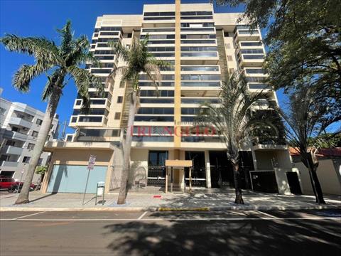 Apartamento para venda no Zona II em Umuarama com 196,58m² por R$ 630.000,00