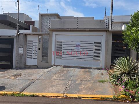 Casa para venda no Parque Melhoramentos em Umuarama com 183,56m² por R$ 530.000,00