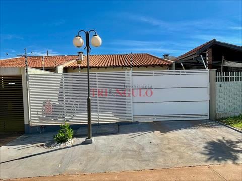 Casa para venda no Zona IV em Umuarama com 228,86m² por R$ 440.000,00