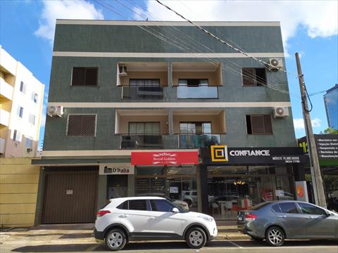 Apartamento para locacao no Zona III em Umuarama com 0m² por R$ 2.400,00