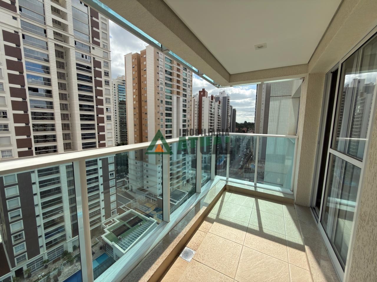Apartamento - GLEBA FAZENDA PALHANO - LONDRINA