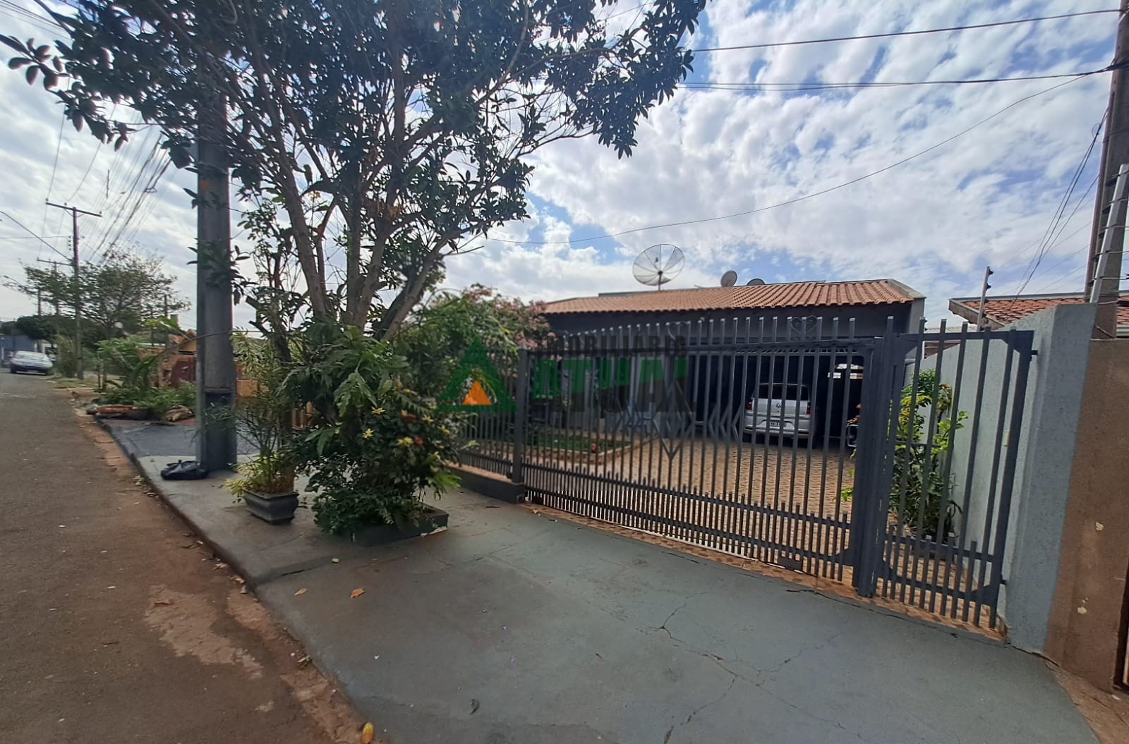 Casa - JARDIM ALAH - LONDRINA