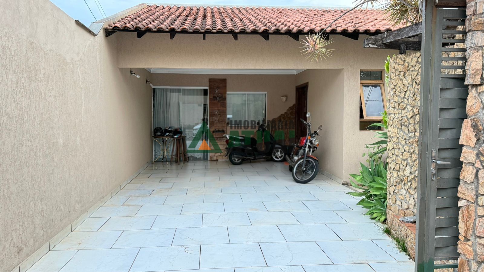 Casa - CAFEZAL - LONDRINA