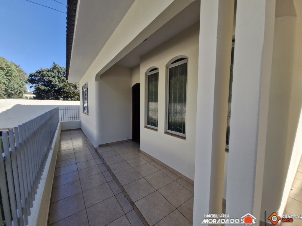 Casa Residencial para locacao no Zona 07 em Maringa com 120m² por R$ 1.899,00