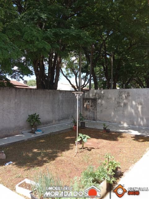 Casa Residencial para venda no Conjunto Joao de Barro Champagnat em Maringa com 300m² por R$ 350.000,00