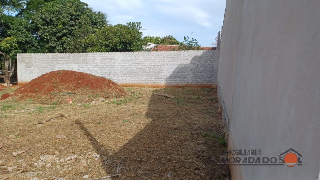 Terreno para venda no Conjunto Joao de Barro Porto Seguro em Maringa com 328m² por R$ 200.000,00