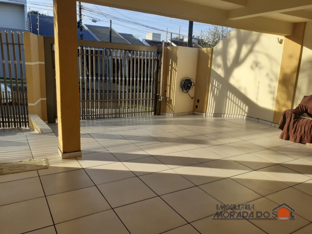 Sobrado para venda no Jardim Italia em Maringa com 387m² por R$ 1.100.000,00