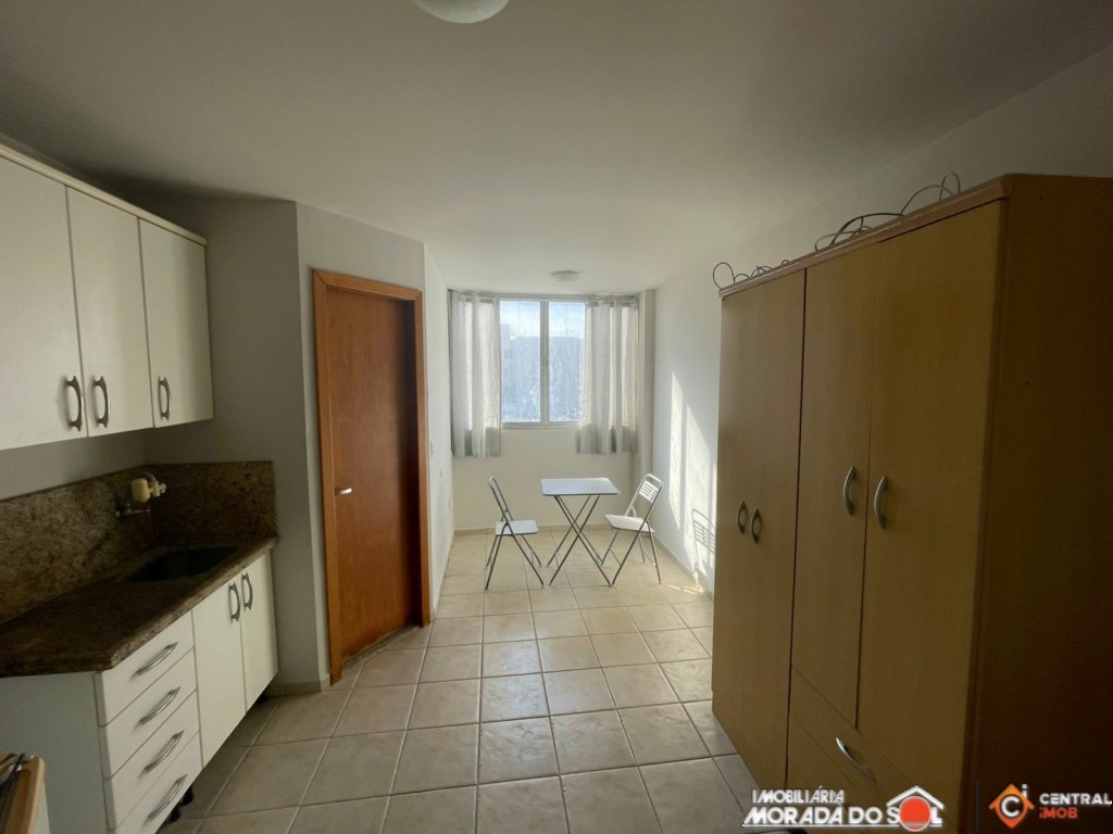 Kitinet para locacao no Zona 07 em Maringa com 30m² por R$ 850,00