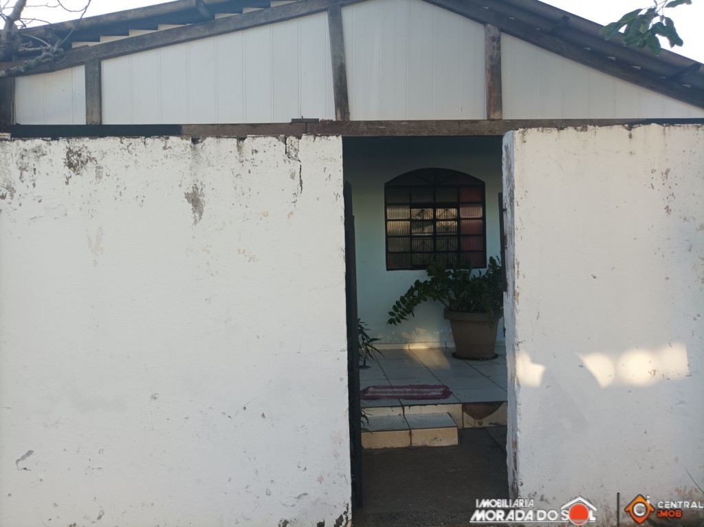 Casa Residencial para venda no Conjunto Residencial Cidade Alta em Maringa com 300m² por R$ 220.000,00