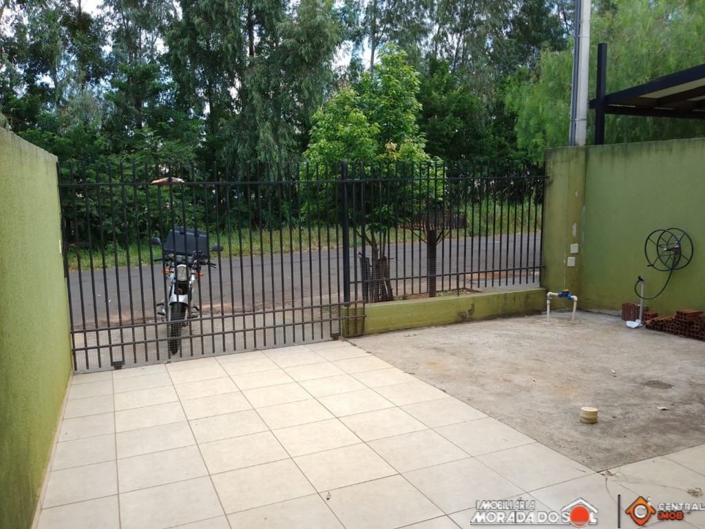 Casa para venda no Centro em Mandaguacu com 147m² por R$ 165.000,00