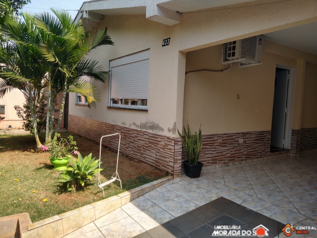 Casa Residencial para venda no Parque Hortencia em Maringa com 300m² por R$ 380.000,00