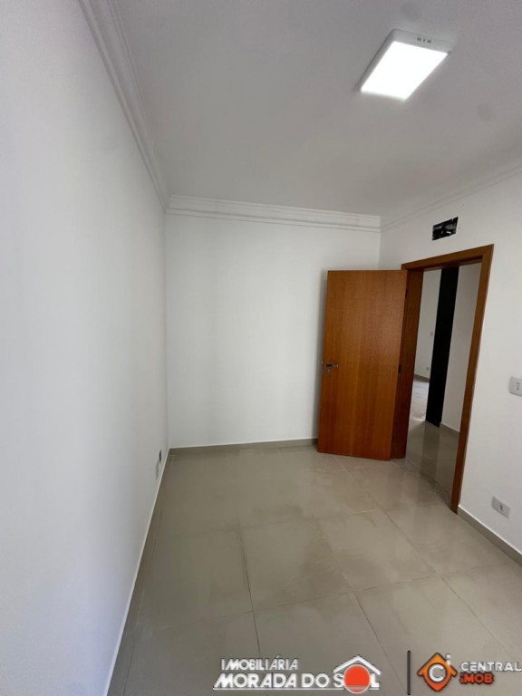 Apartamento para venda no Zona 07 em Maringa com 72m² por R$ 650.000,00