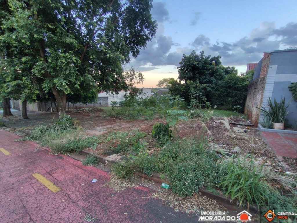 Terreno para venda no Vila Esperanca em Maringa com 360m² por R$ 380.000,00