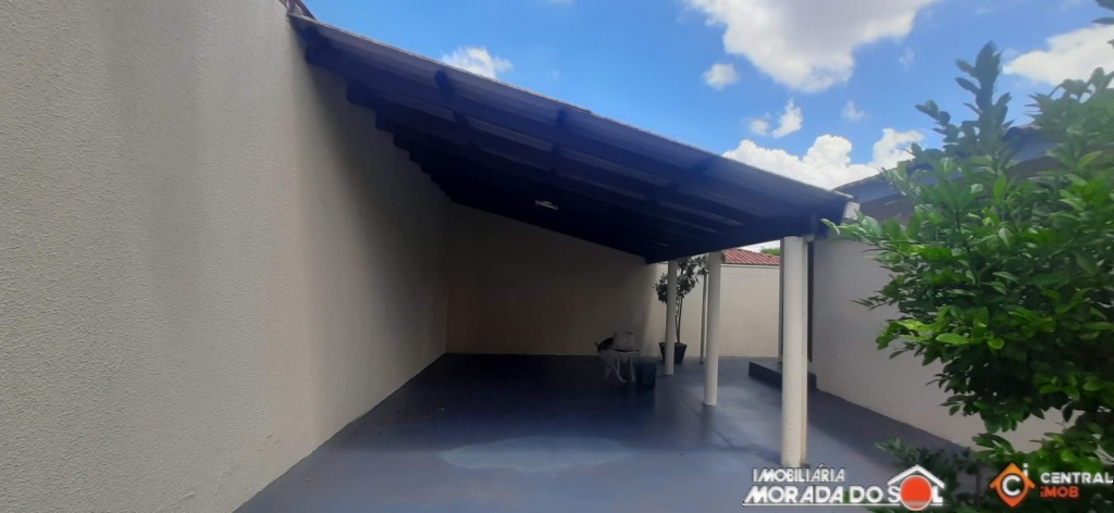 Casa Residencial para venda no Conjunto Habitacional Inocente Vila em Maringa com 258,66m² por R$ 350.000,00