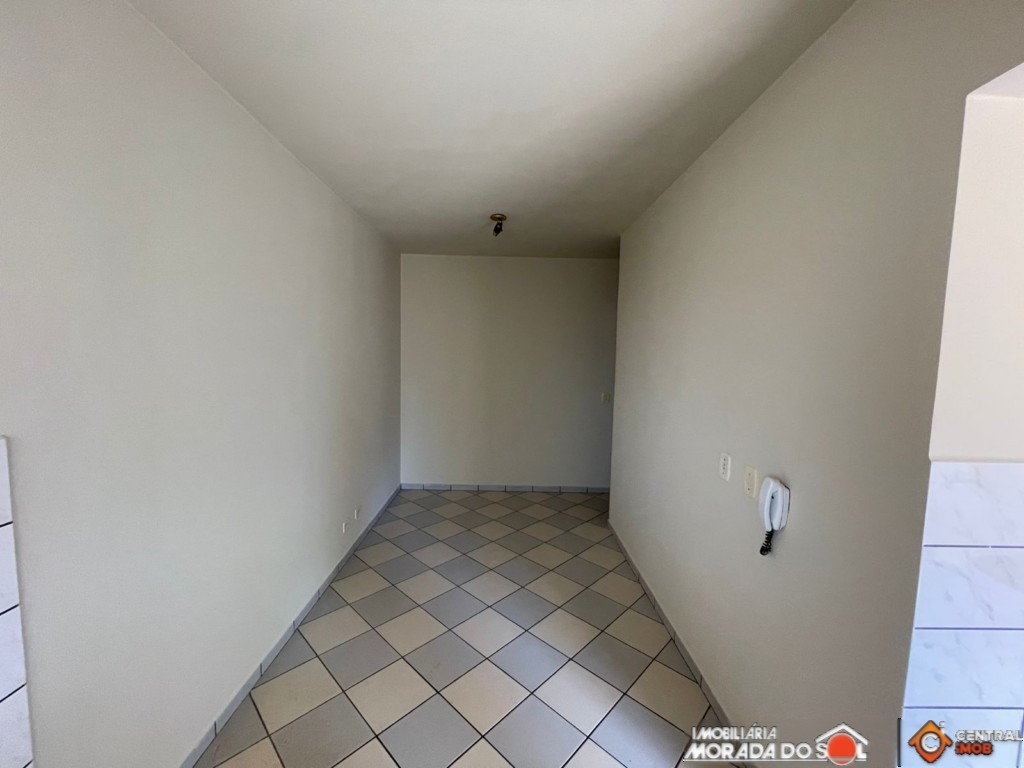 Kitinet para locacao no Zona 07 em Maringa com 35m² por R$ 1.000,00