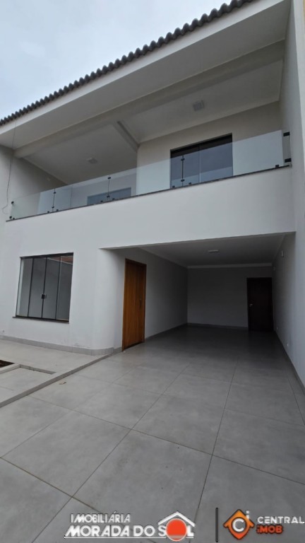 Sobrado para venda no Jardim Imperial em Maringa com 187,5m² por R$ 890.000,00