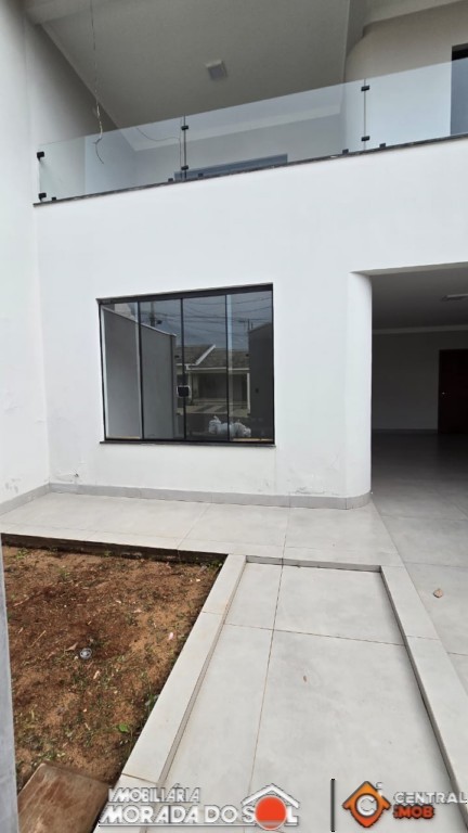 Sobrado para venda no Jardim Imperial em Maringa com 187,5m² por R$ 890.000,00