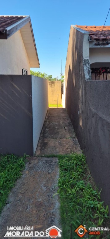 Casa Residencial para locacao no Conjunto Habitacional Inocente Vila em Maringa com 0m² por R$ 800,00