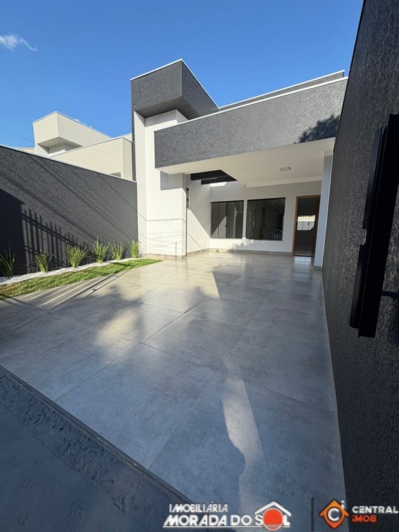 Casa Residencial para venda no Conjunto Habitacional Requiao em Maringa com 150m² por R$ 380.000,00