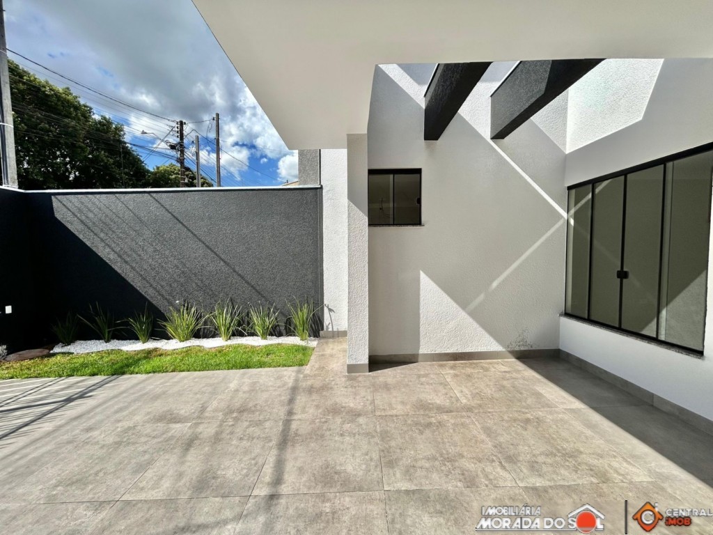 Casa Residencial para venda no Conjunto Habitacional Requiao em Maringa com 150m² por R$ 380.000,00