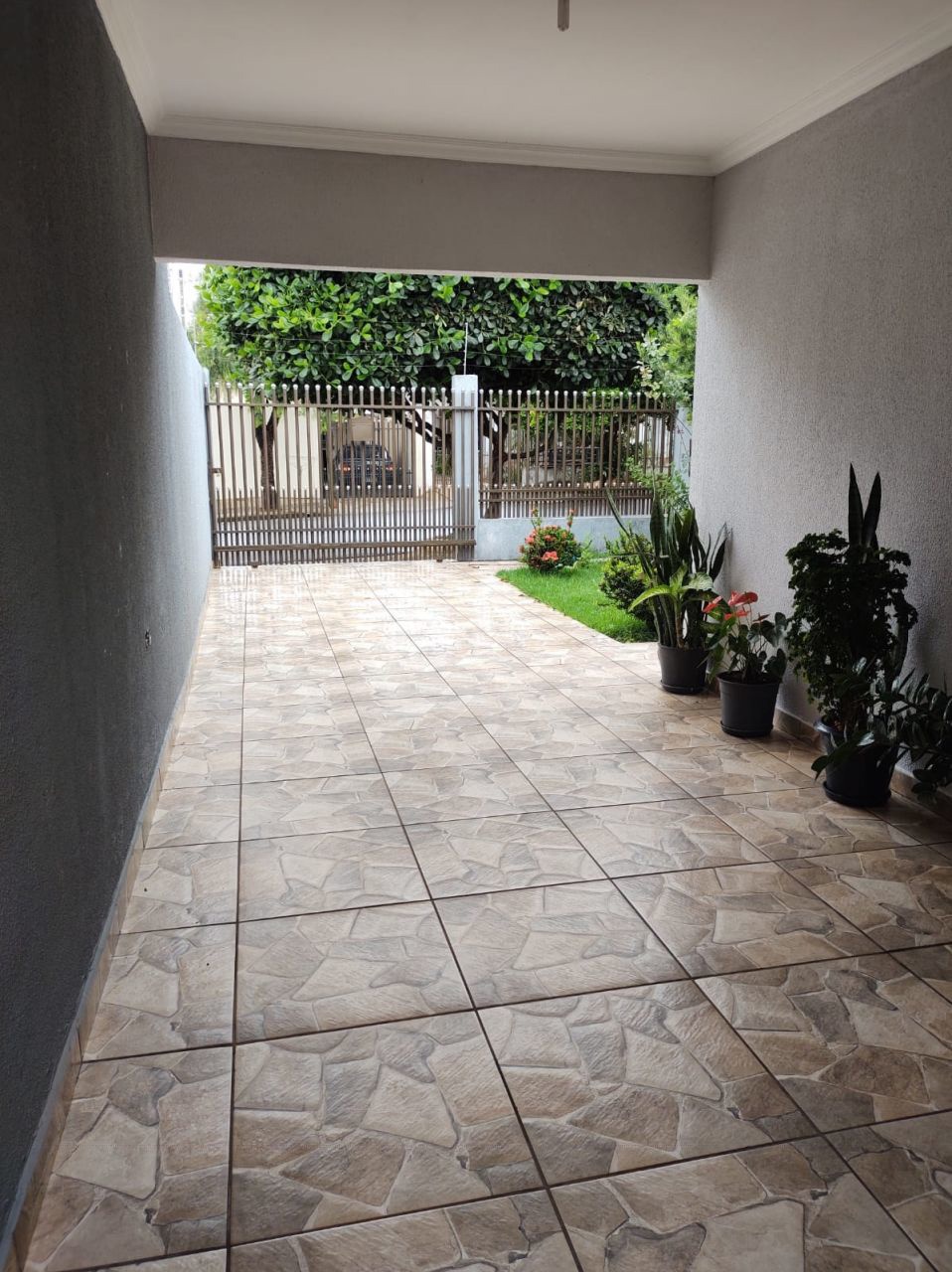 Casa Residencial para venda no Conjunto Habitacional Céu Azul em Maringá com 80m² por R$ 350.000,00