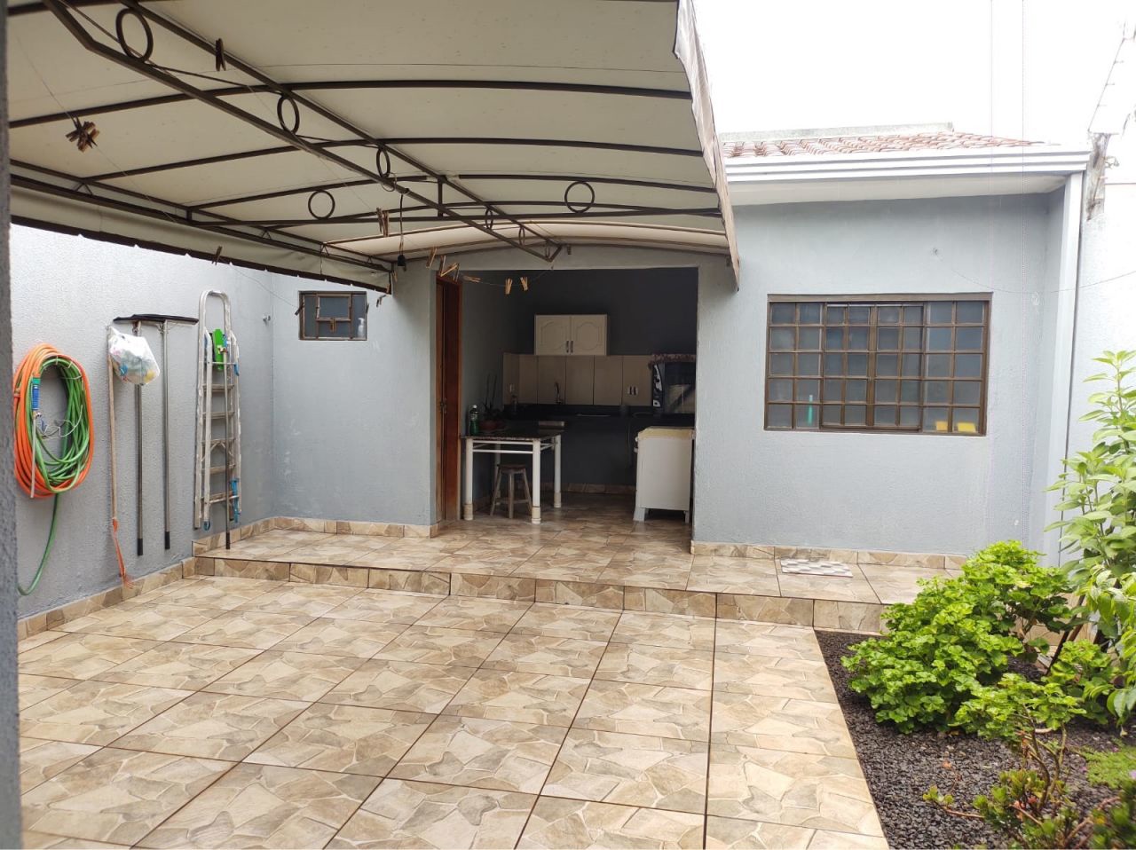Casa Residencial para venda no bairro Conjunto Habitacional Céu Azul de Maringá - Foto 14