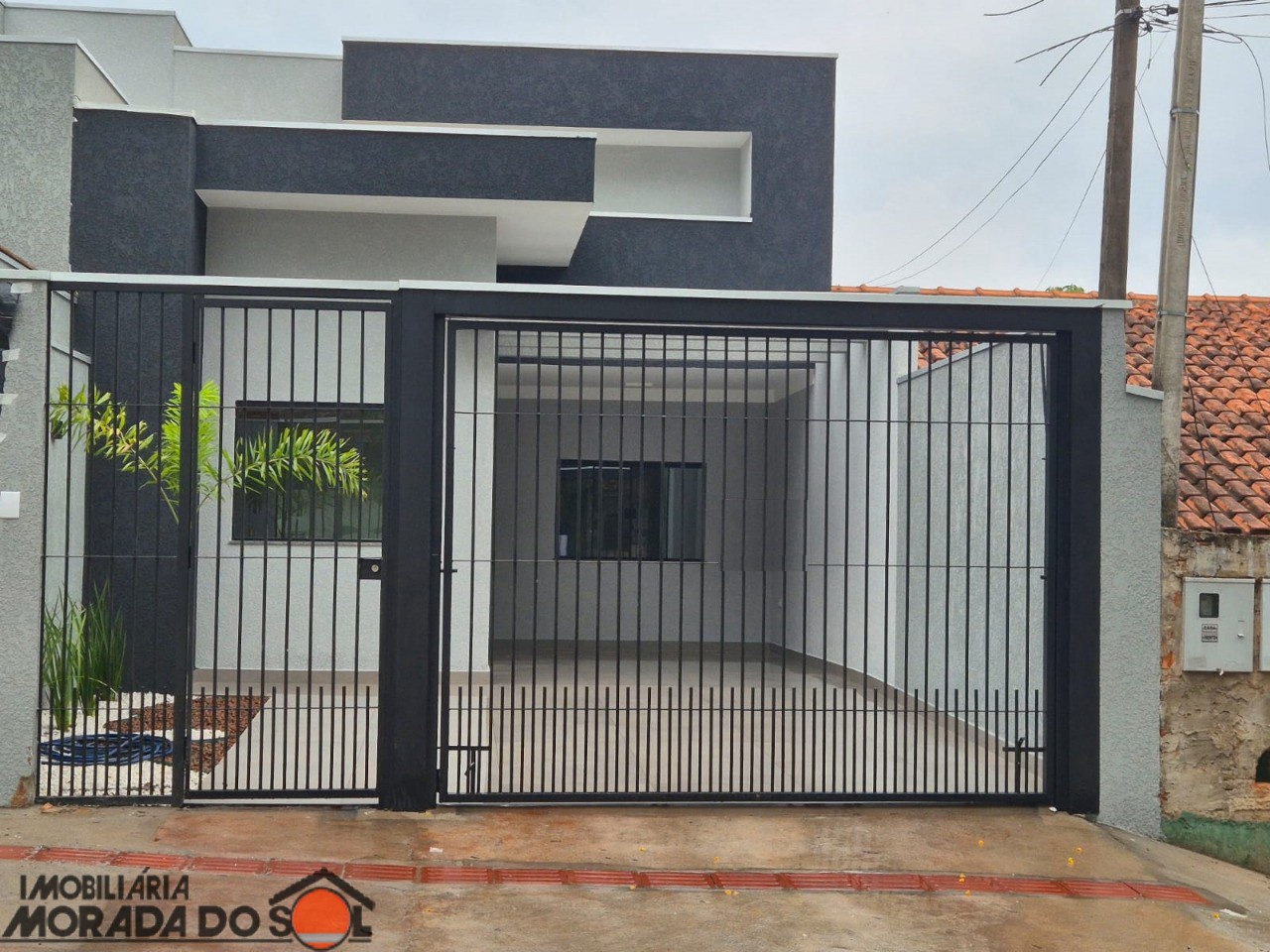 Casa à venda em Conjunto Habitacional Requião, Maringá — Portal Chave Fácil