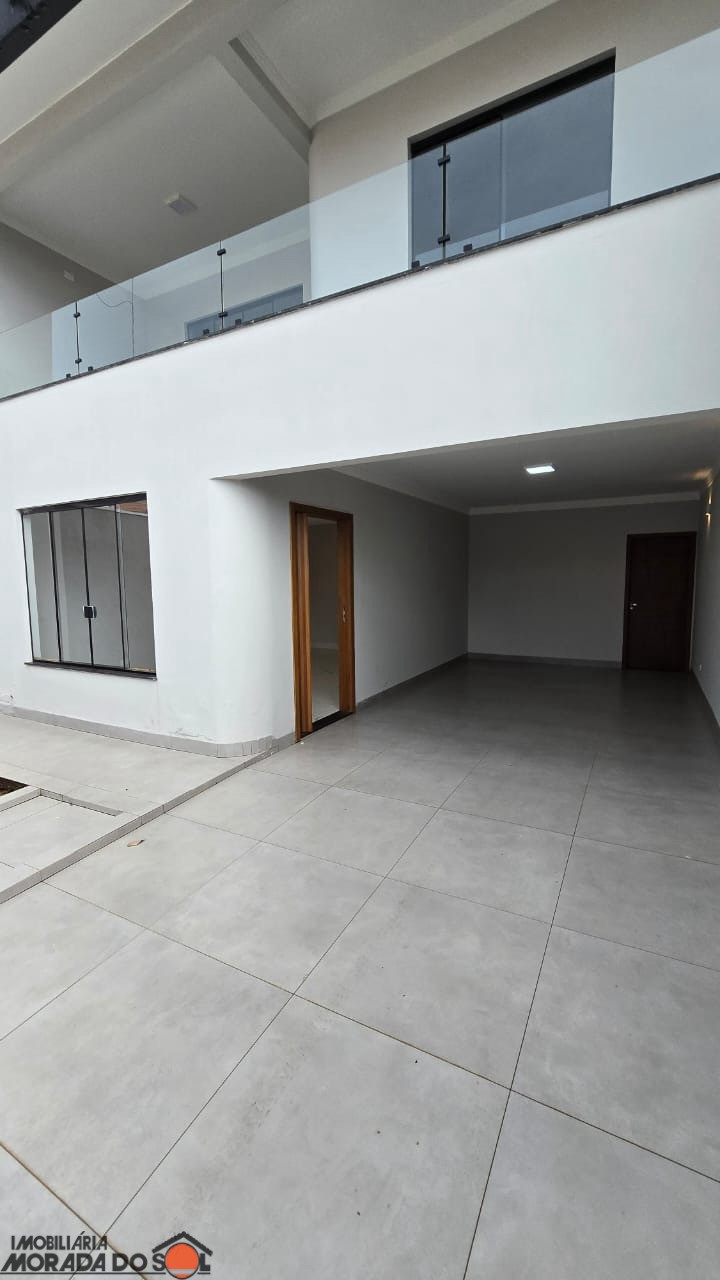 Sobrado para venda no Jardim Imperial em Maringá com 187,5m² por R$ 890.000,00